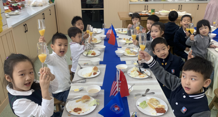Tasting Western Food, Learning Table Manners —–Table Manners Activity at Hua Mei Wesley School